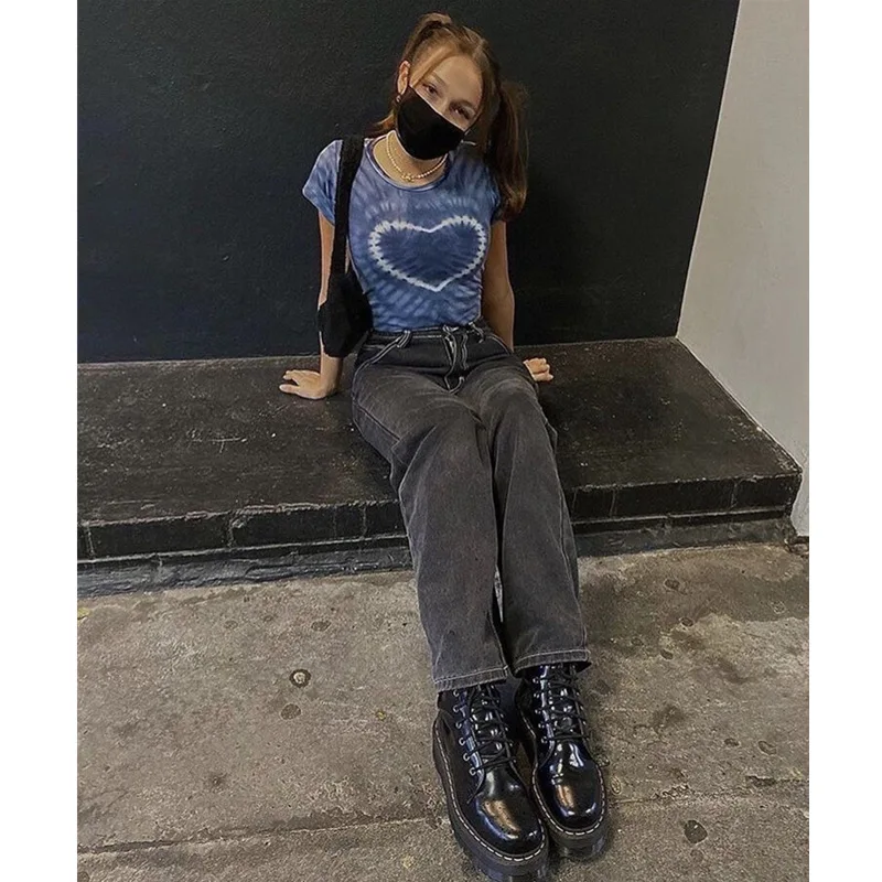 

2021 summer European and American heart-shaped printing round neck slim temperament short sleeve casual inside T-shirt