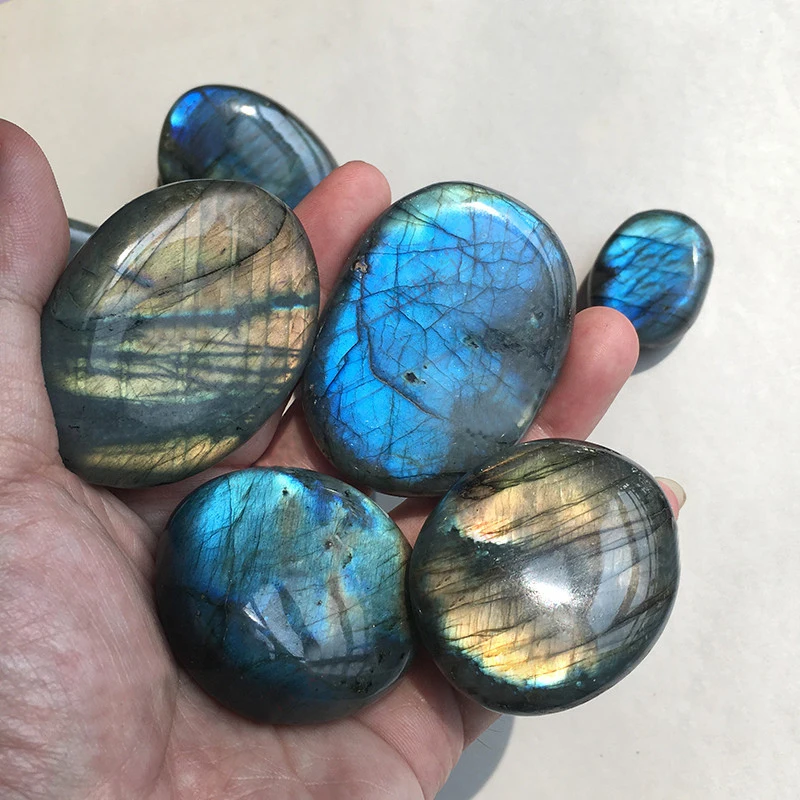 

1pc Random Natural Stones Blue Colorful Natural Labradorite Moonstone Ornaments for Home Decoration Aquarium Decoration