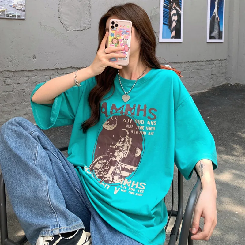 

Japanese Vintage Astronaut T-shirt Female Korean Harajuku Y2k Aesthetic Kawaii Clothes Goth Graphic Tee kpop women shirts