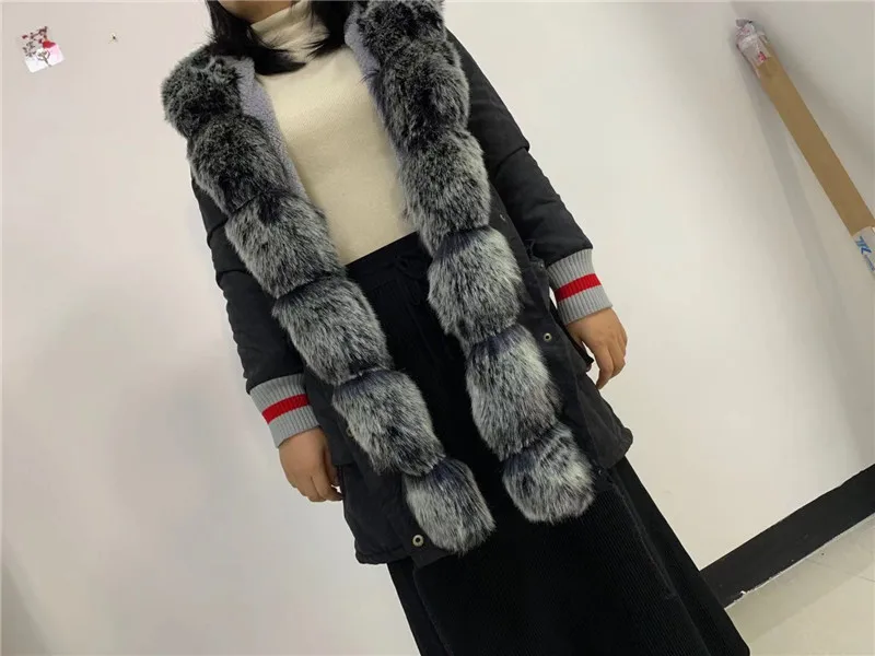 Зимняя женская куртка толстая теплая роскошная экстравагантная меховой