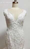 Royal Mermaid Wedding Dress V Neck Illusion Back Lace Bridal Gown Vestido De Noiva with Buttons