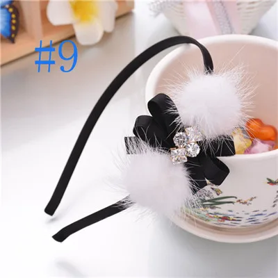 2 balls white 1 шт., 2 стиля, Зимняя повязка на голову, циркон, камень, меховые шарики, лента для волос, женские Украшения для волос, лента для волос для девочек, аксессуары для волос - Цвет: 2 balls white