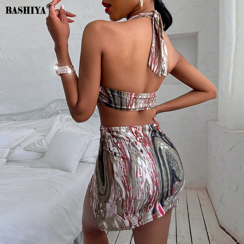 

Sexy Halter Hollow Out One-Piece Swimsuit V Neck Side Slit Backless Women Swimwear Bathing Suit Push Up Bodysuit Monokini Bikini