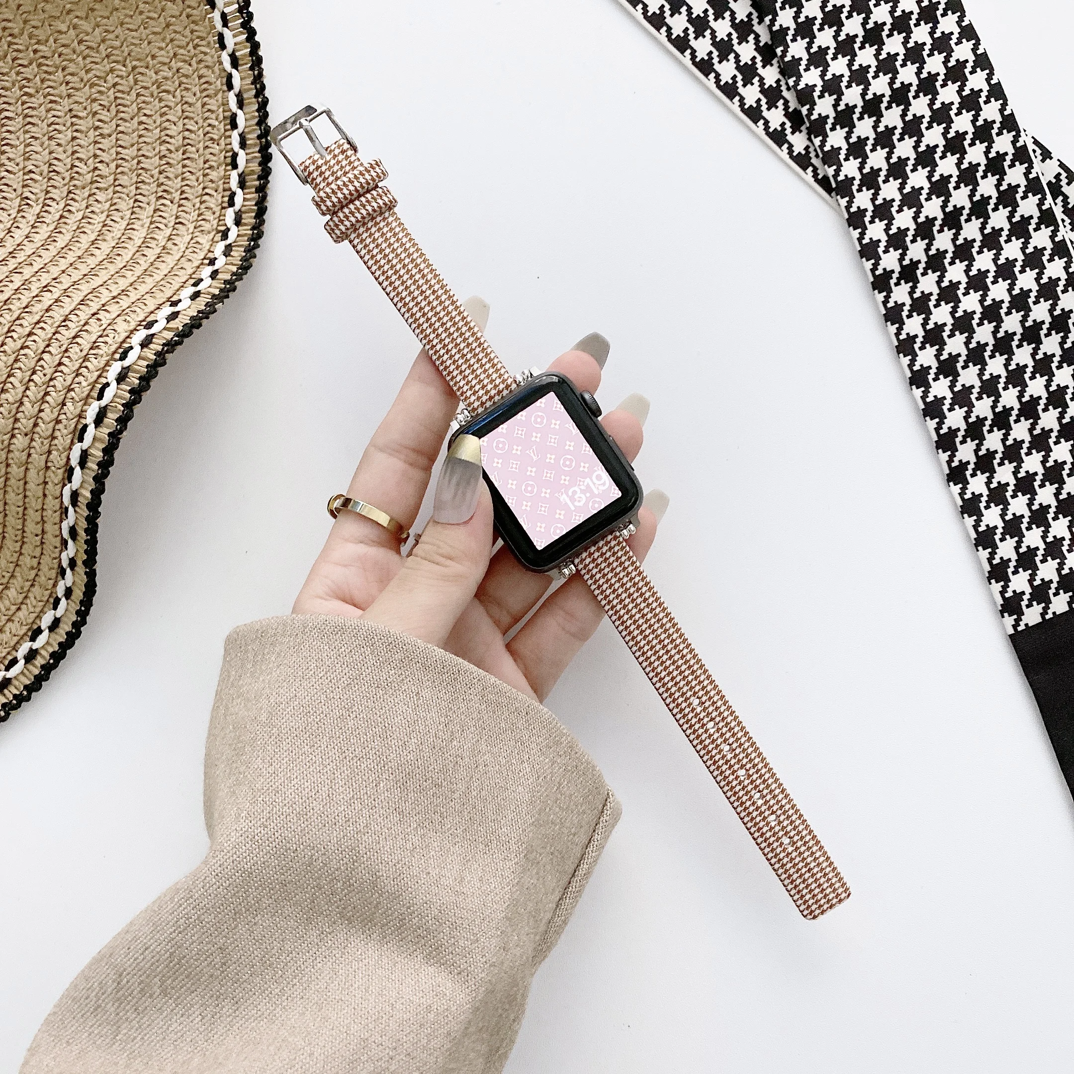 

New Watch Band for Apple Watch Series 6 5 4 3 2 Se Leather Sport Strap Accessories 38/42/40/44mm Branded Wristbands