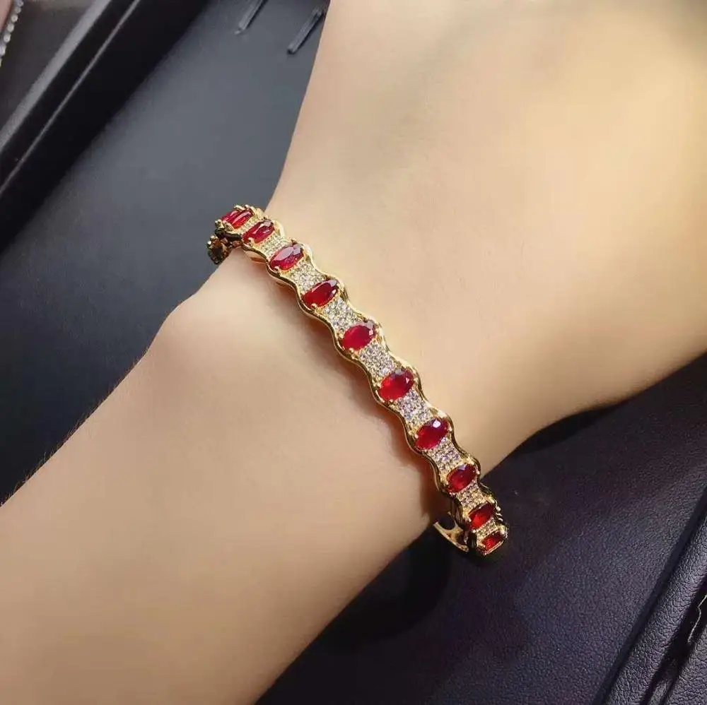 

Натуральный рубиновый браслет твердый S925 стерлингового серебра для женщин Цвет, хорошее ювелирное изделие