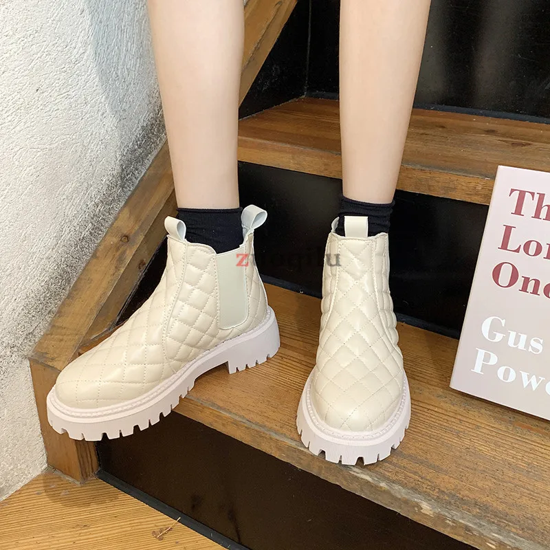 

Hot Autumn Winter Women Boots Slip On Solid White Black European Ladies Lozenge Chelsea Boots PU Leather Short Tube Ankle Boots