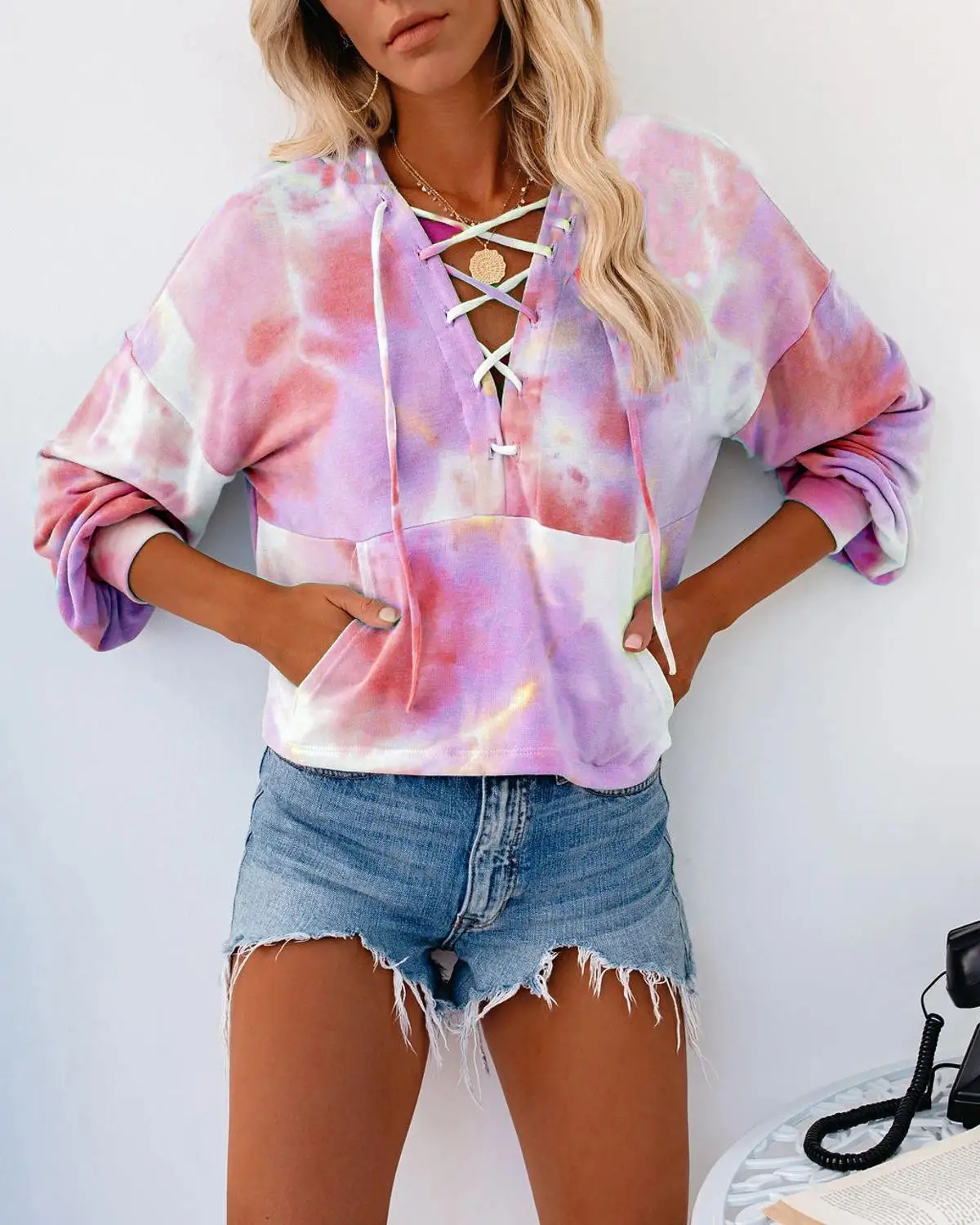 

2020 Europe and America new autumn/winter print long sleeve hooded tie rope camiseta manga larga mujer tee fishnet shirt femme