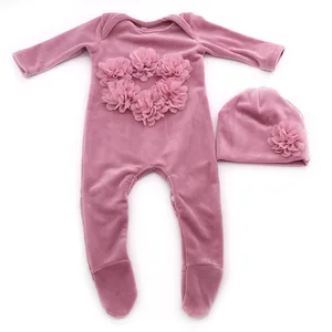 Бархатный комбинезон для новорожденных девочек с цветочным принтом, комбинезоны, зимняя мягкая Одежда для новорожденных, комплект с шапкой для детей, детские наряды, Рождество