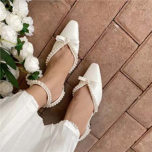 

One line sandals with women's thick heel new Mid Heel fairy style white pearl high heels in summer 2020