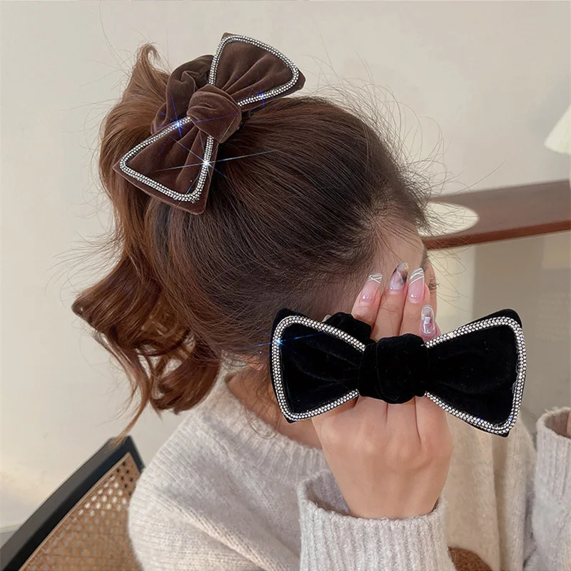 

Retro light luxury hair circle velvet tie head rope female simple temperament 2021 new net celebrity elegant bow headdress