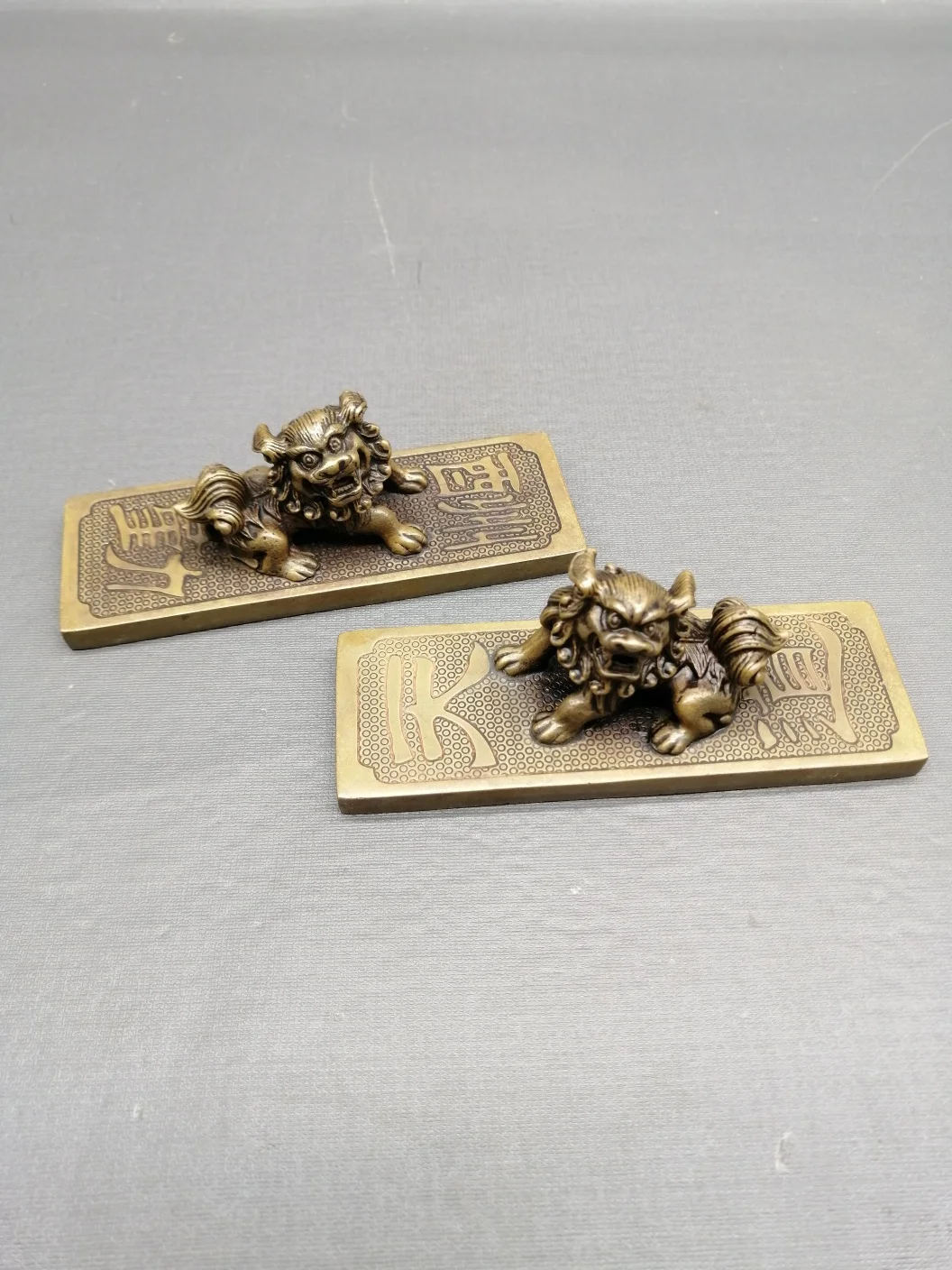 

China Brass Sculpture " Lion " Paper-weight Calligraphy Painting Auxiliary Tool Metal Crafts Home Decoration#4