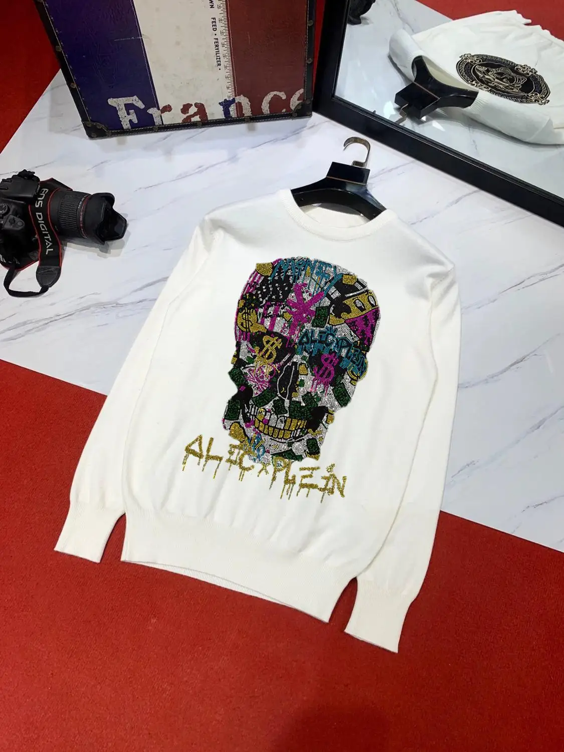 new autumn and winter brand casual mens sweater high quality hot diamond couple slim long sleeved color skull fashion pattern t free global shipping