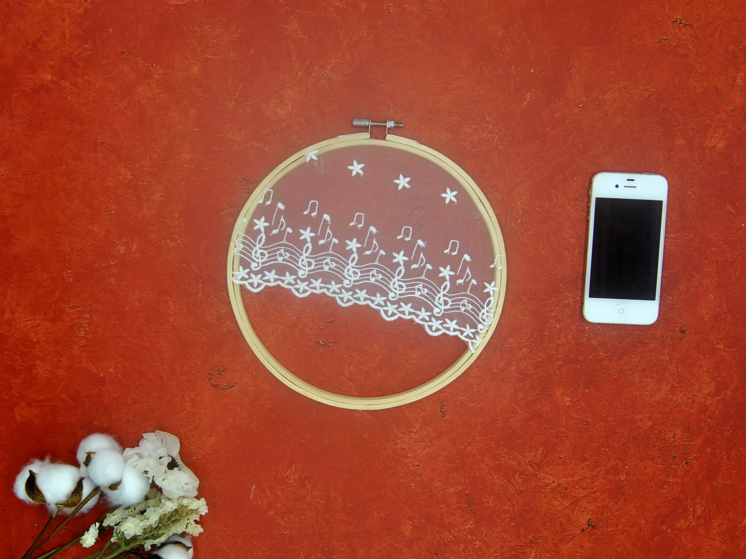 

Nature Round Wall hanging Dream White Lace Catcher Wedding Background shop wall Decor music note star embroidery QX1049925