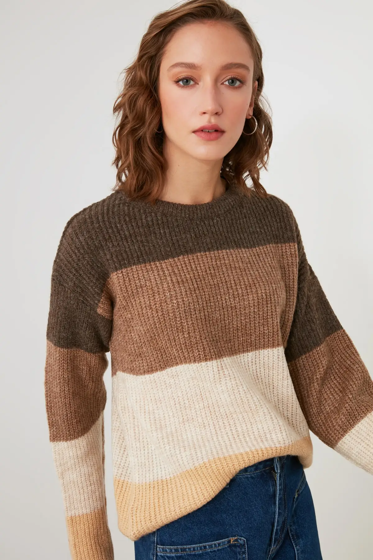 

Trendyol With Color Block Knitwear Sweater TWOAW21KZ2467