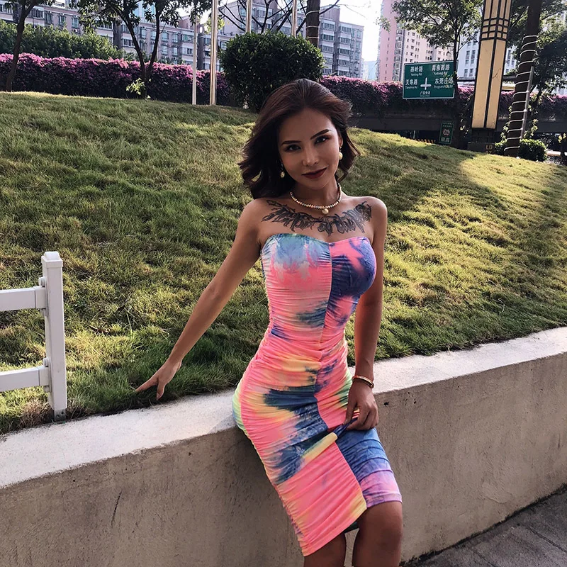 Женское платье с открытой спиной повседневное облегающее без рукавов со