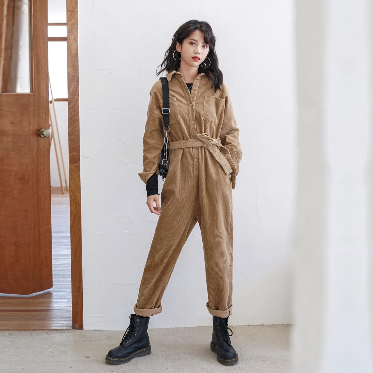 Повседневные Хлопковые женские комбинезоны с оранжевым поясом и карманами