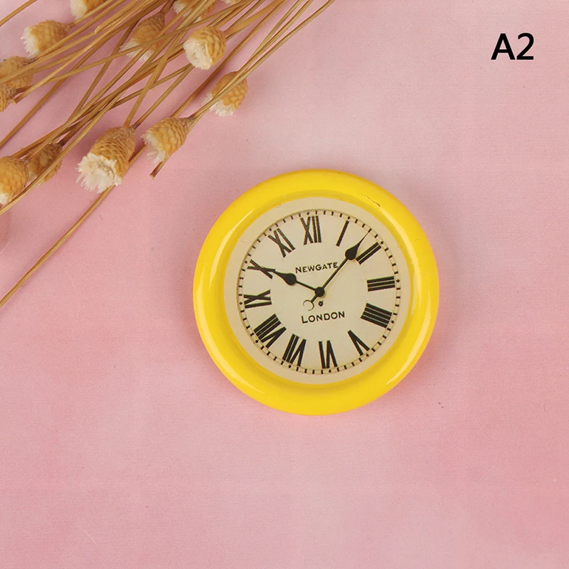 1PCS 1:12 миниатюрные настенные часы для кукольного домика из смолы, миниатюрный кукольный домик, аксессуары для домашнего декора, игрушка для ролевых игр, мебель, игрушка - Цвет: 1PCS