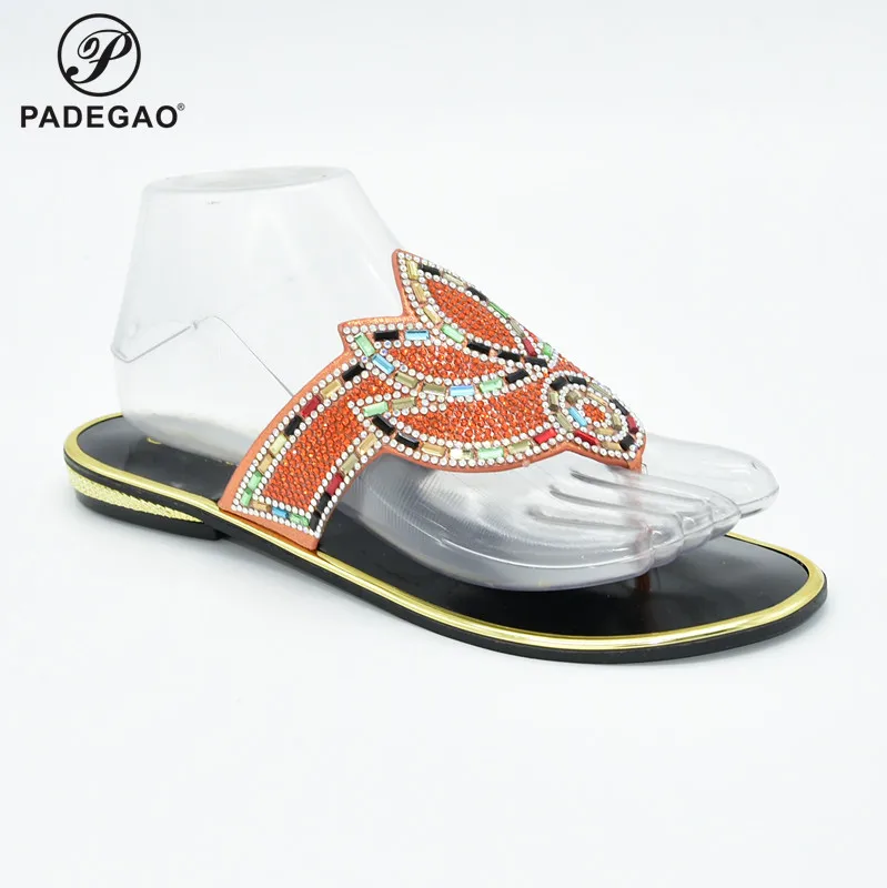 

2020 Blue Color New Fashion Crystal Comfortable Low Heels Sandals Italian Style Woman Shoes For Party