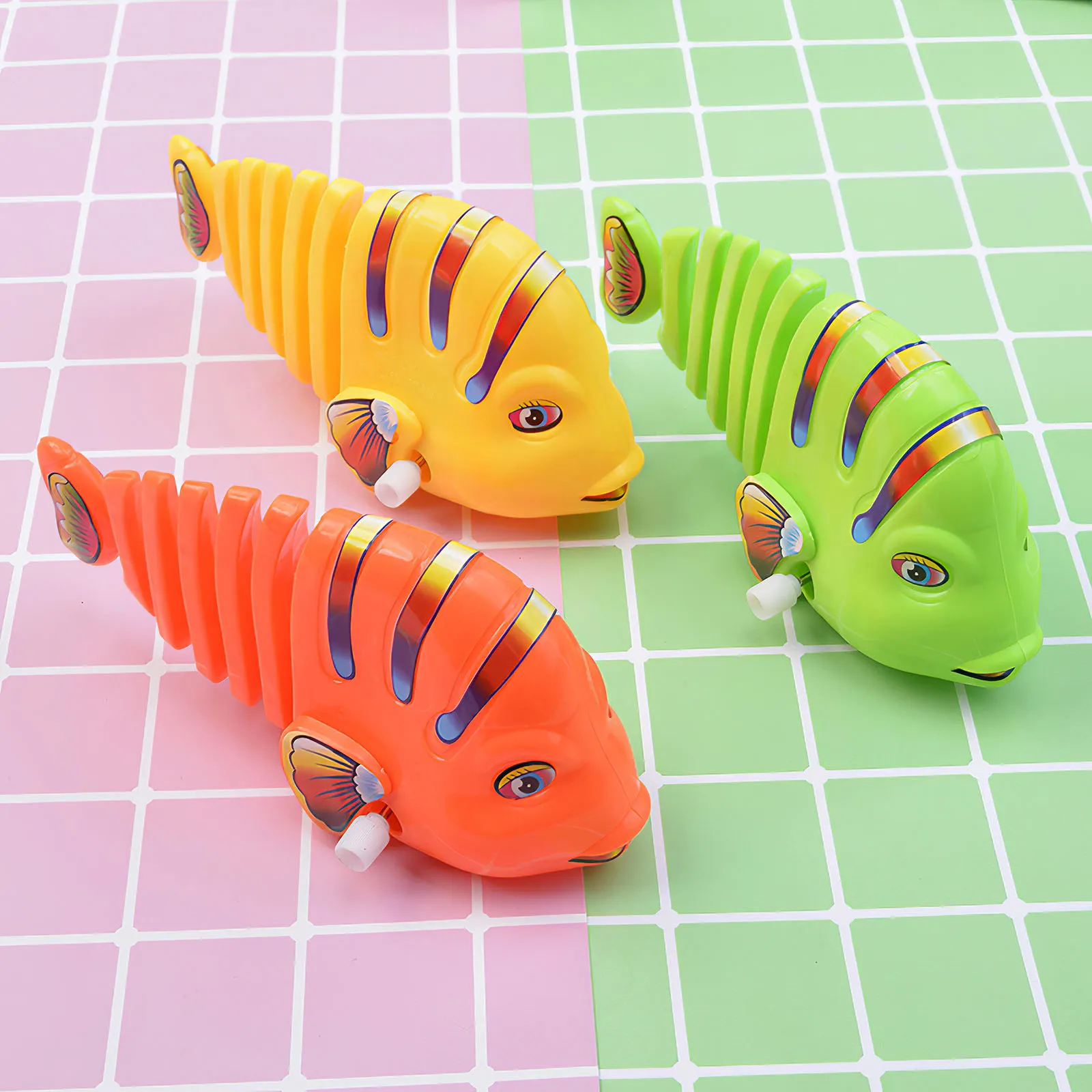 

Simulation Clockwork Fish Toy Cartoon Chain Toys For Children Colorful Swing Chain Fish Wind Up Swing Children Clockwork Toys