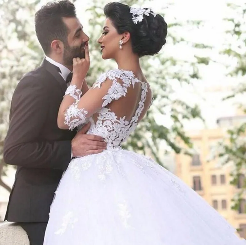 Arabic Dubai White Lace Appliques Ball Gown Wedding Dresses Sheer Back Long Sleeves Wedding Gowns Bride Dress robe de mariee