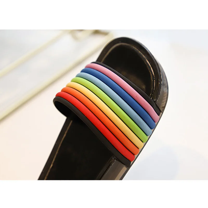 Сандалии-желе детские с мягкой подошвой летние флип-босоножки мигающими