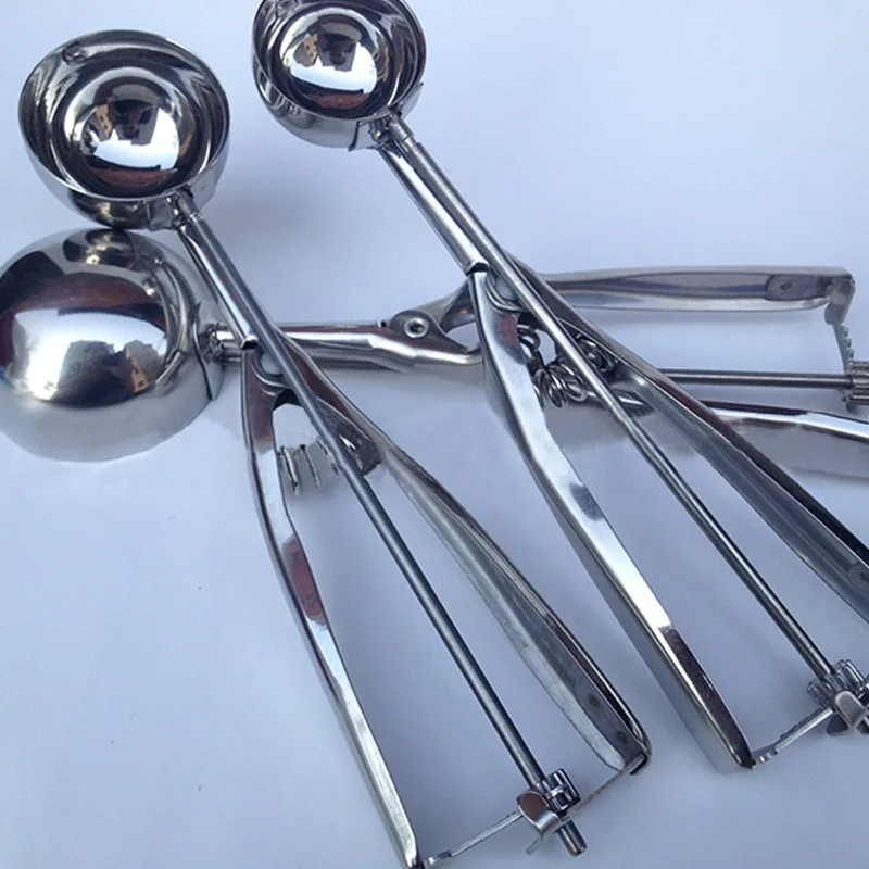 

Stainless steel spoon kitchen ice cream mashed potatoes watermelon jelly yogurt cookies spring handle scoop kitchen accessories