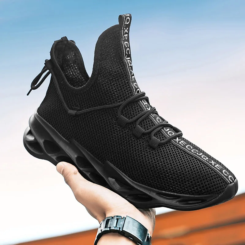 

New sneakers men shoes summer casual fashion white flying woven fashion mesh breathable walking vulcanized sports lightweight