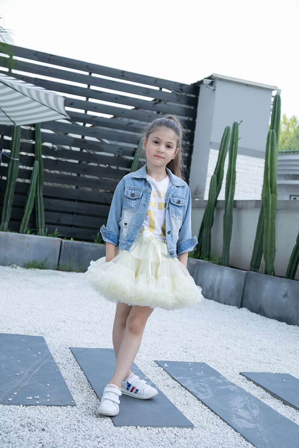 Бежевая Высококачественная популярная танцевальная одежда для маленьких