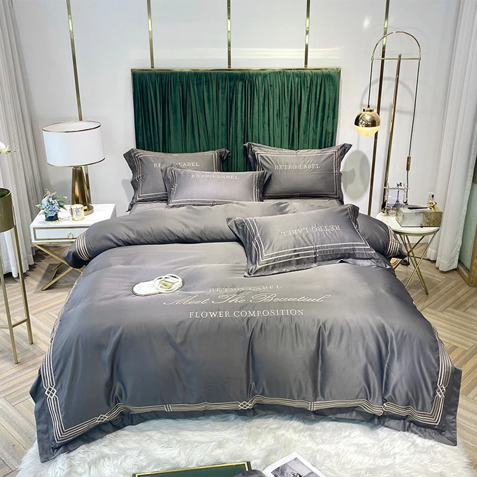 

Smooth Bedding Set Quilt Cover 4pcs Embroidery Luxury Bed Cover White Grey Modern Flat Sheet High Quality Bedspreads Queen Size