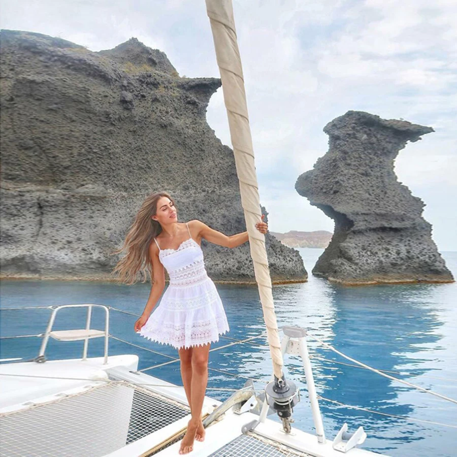 Женское кружевное платье короткое на бретелях 2018 | Женская одежда