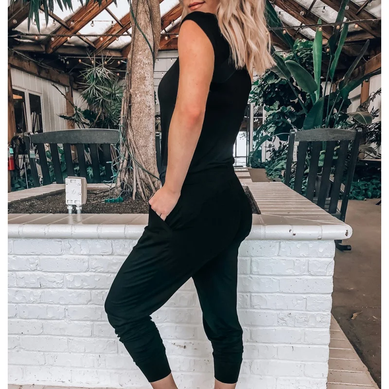 

Women's Casual Jumpsuits Crewneck Off Shoulder Short Sleeve Elastic Waist Romper Playsuits with Pockets