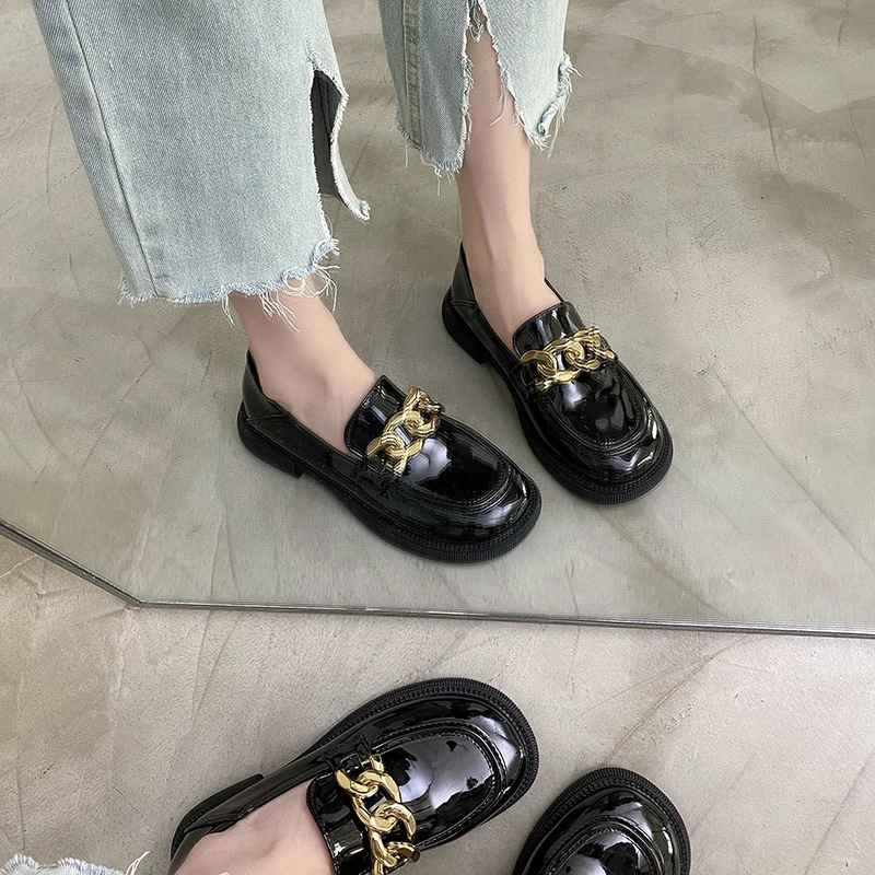 

Ladies Chain Slip On Flats Shoes 2021 New PU Leather Black Shoes oxford Luxury Designer Casual Shoes Woman Gothic zapatos mujer