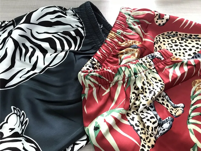 Мужская шелковая атласная пижама летняя Домашняя одежда зеленый бордовый цвет |