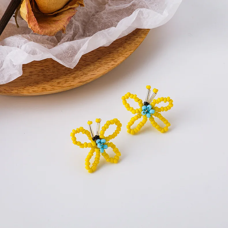 Новинка: Артистичные бабочки, сделанные из желтых бусин, серьги для женщин. Модные аксессуары оптовой цены от завода MISSNICE.