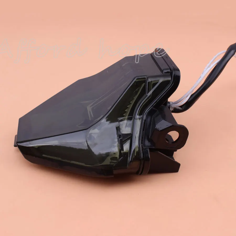 Дымовая линза мотоцикла светодиодная интегрированная Тормозная остановка