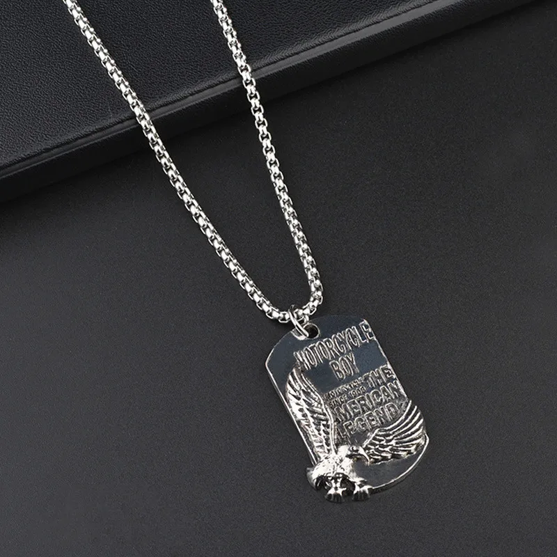 

Flying Eagle Tag Pendant Necklace Stainless Steel Fashion Hiphop Chain Men and Women Disco Rap Jewelry Rock Band Nightclub Bar