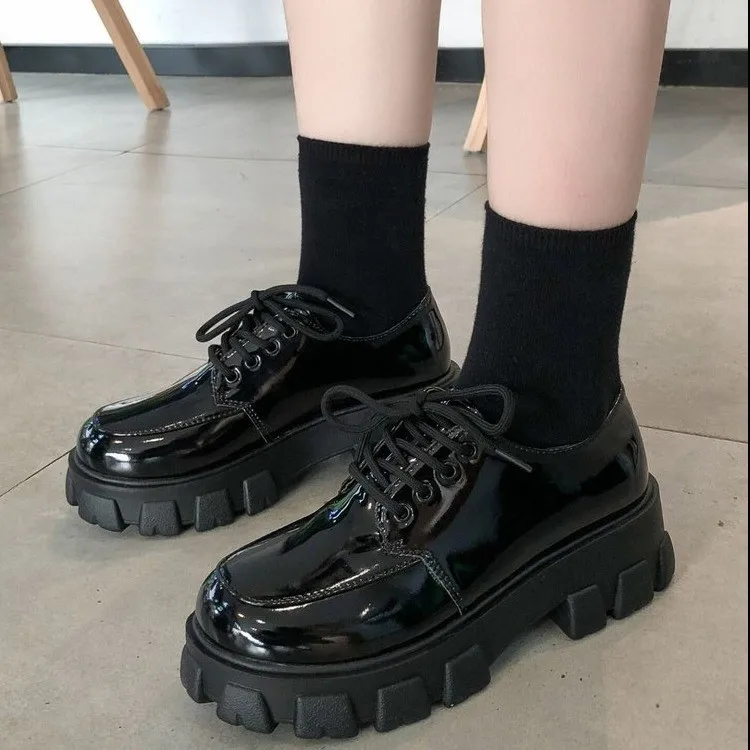 

Spring Autumn England Wind Work Small Leather Shoes Retro Shallow Mouth Single Shoes Platform Shoes Fashion Black Female Shoes