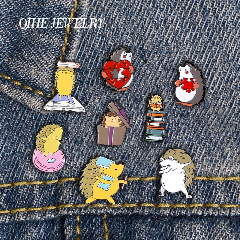 QIHE ювелирные изделия в виде ежа серии милые эмаль на булавке таких как книги пара