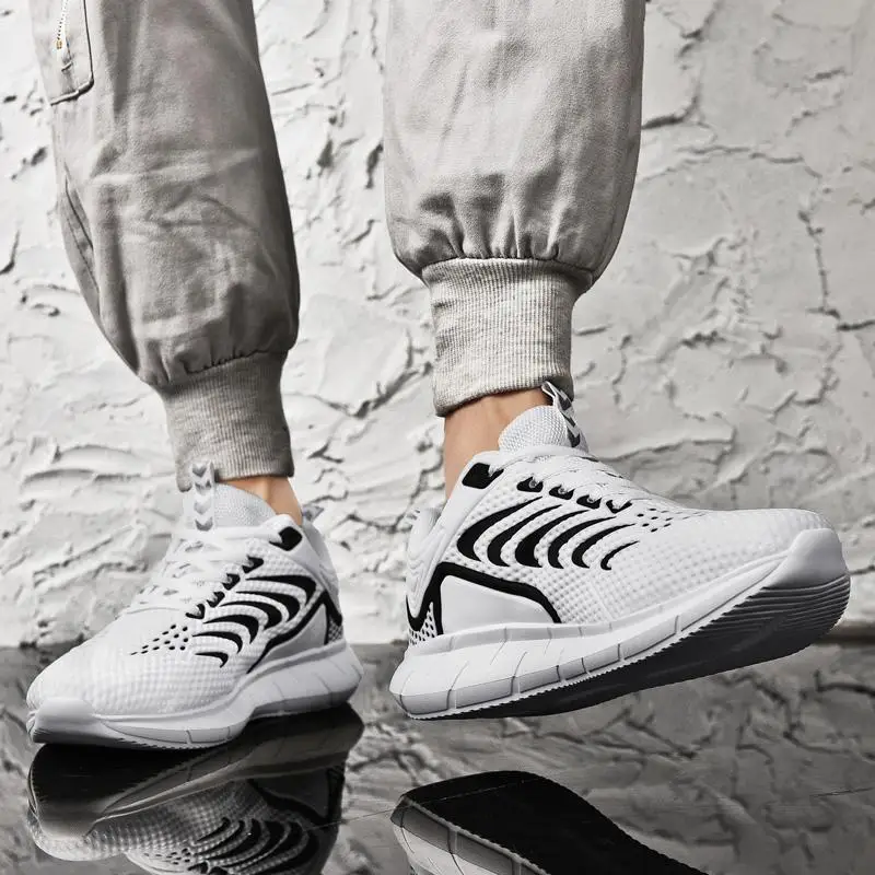 

New Running Shoes Male for Men Breathable Outdoor Sport Sneakers Lightweigh Walking Shoes Cushioning Comfortable Wild Tide Shoes