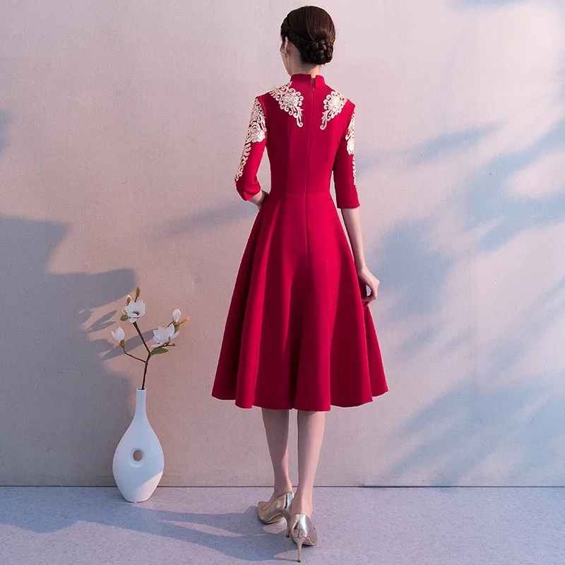 

Sexy V-neck Bride Dress Embroidery Flower Wedding Party Dress Elegant Evening Dress Temperament Banquet Dress Plus Size 3XL