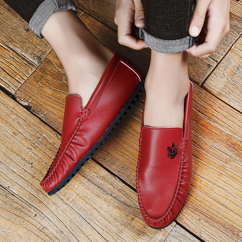 

New Men Loafers Spring Summer Soft Leather Sneakers Men Moccasins Breathable Casual Men's Shoes Driving Shoes Flat Sneakers