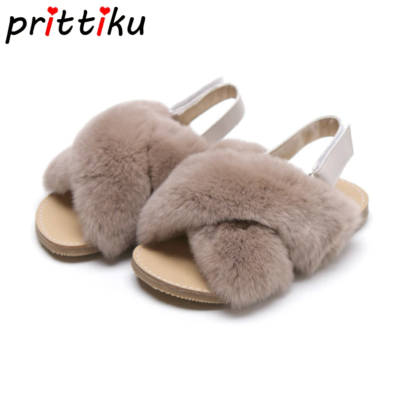 Весенне осенние сандалии с кроличьим мехом и перекрестными ремешками для