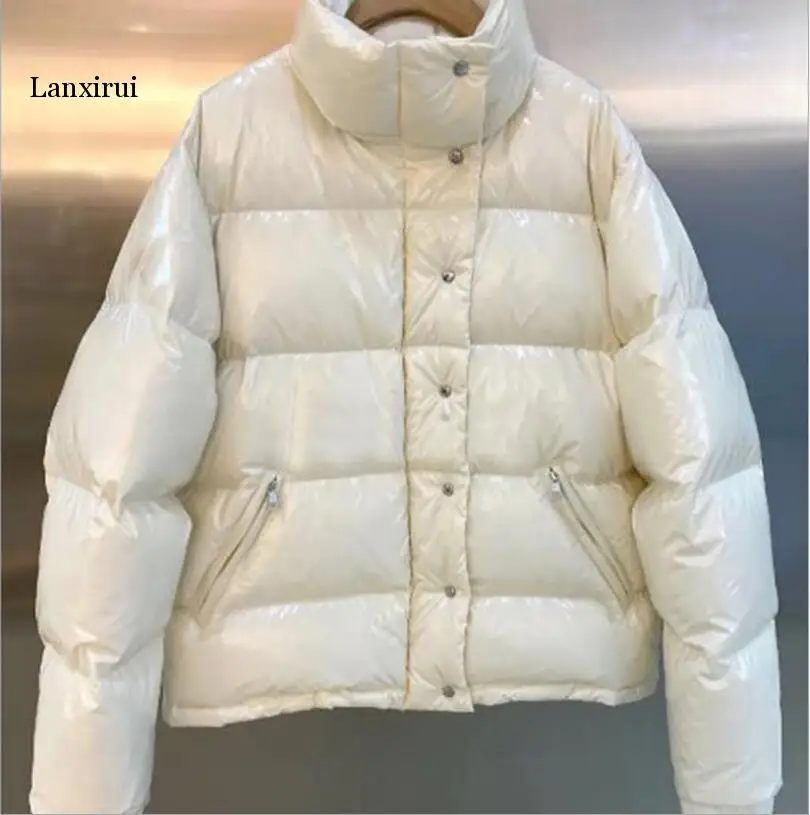 

Куртка женская зимняя, с воротником-стойкой, однотонная, черная, белая