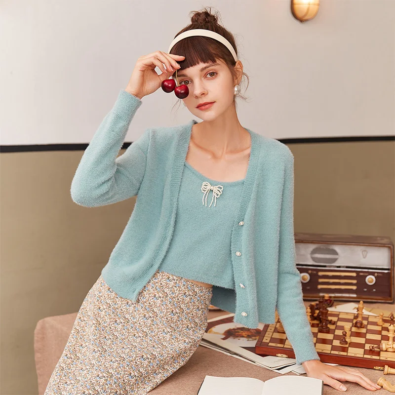 

SHZQ Knitted Cardigan Women's 2021 Spring and Autumn New Fashion Early Autumn Coat Suspender Vest Sweater Coat Two-piece Set