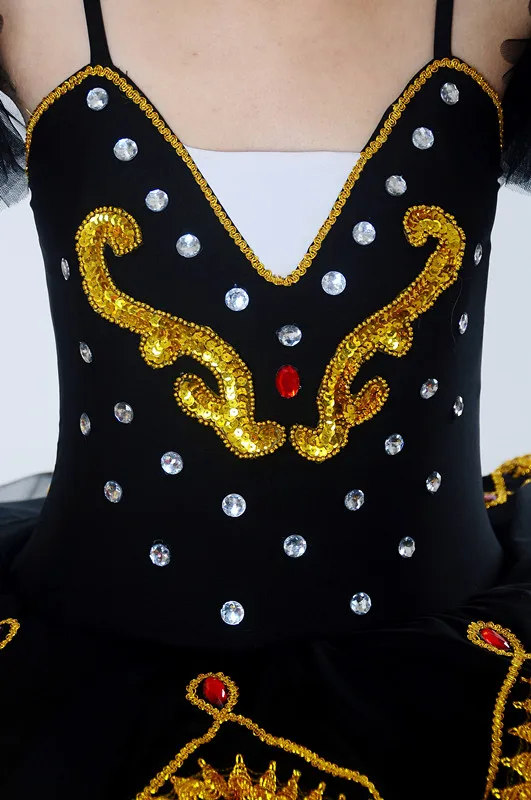 Женское балетное трико для взрослых платье пачка черно белое Лебединое озеро