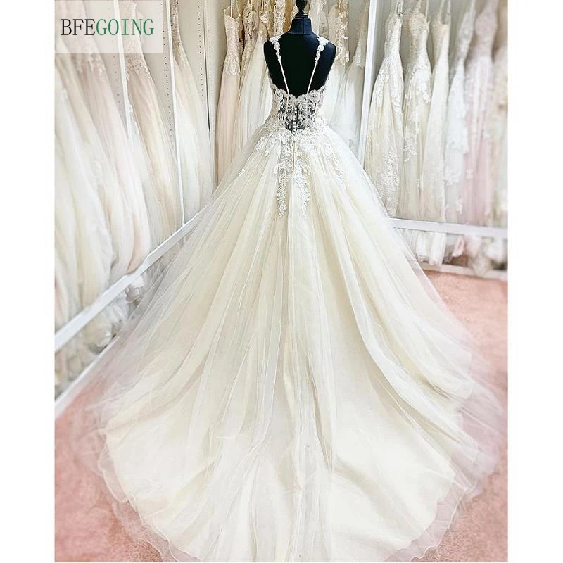 

Champagne Tulle Lace Spaghetti Straps Sweetheart Floor -Length Princess A-Line Wedding Dresses Chapel Train Sleeveless