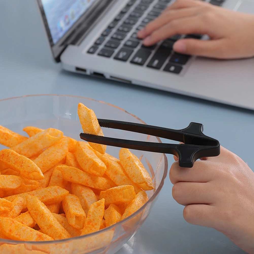 

4 Pcs Finger Chopsticks Finger Ring Snack Clips For Gamers Finger Food Tongs Clamps Auxiliary Chopsticks Game Accessories