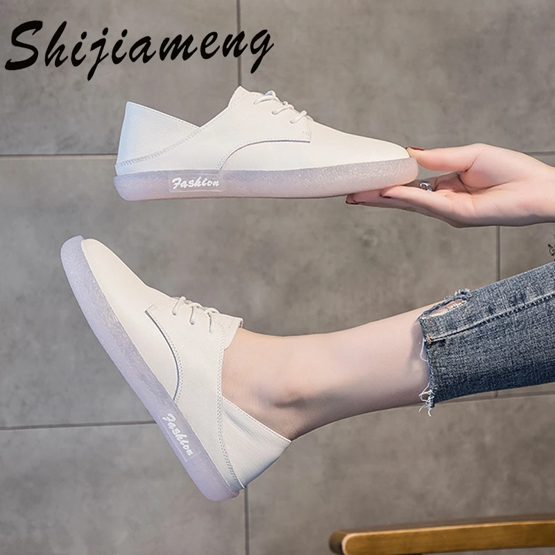 

The first layer cowhide small white shoes woman 2021 new soft-soled retro mom shoes big size loose pregnant women shoes