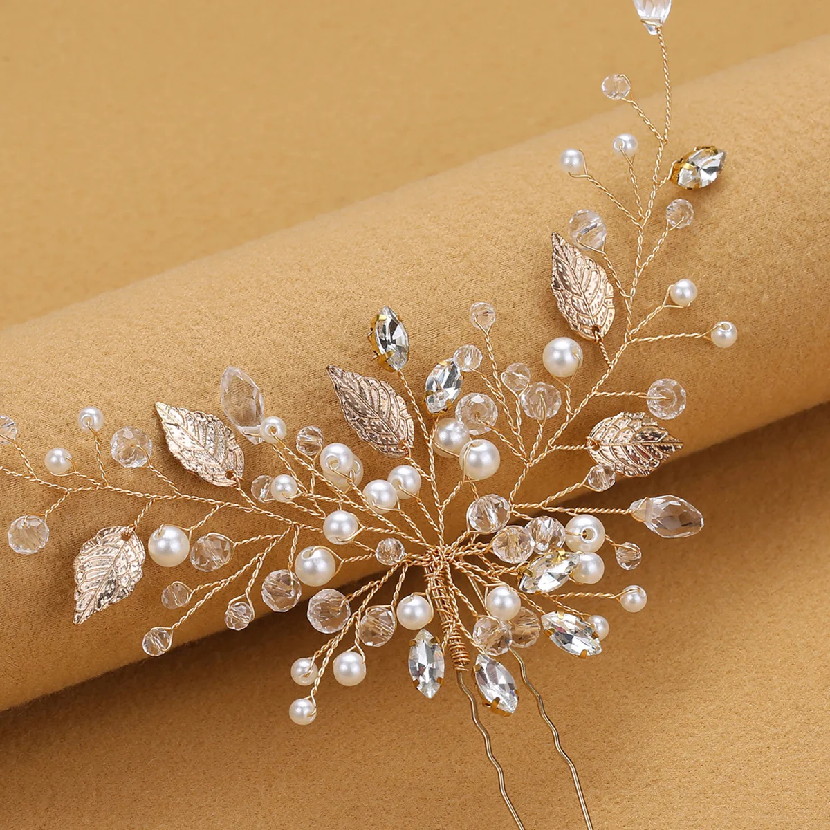 

Заколка для волос с жемчугом и золотыми листьями модная свадебная заколка из сплава для невесты очаровательные ювелирные изделия Подарки д...