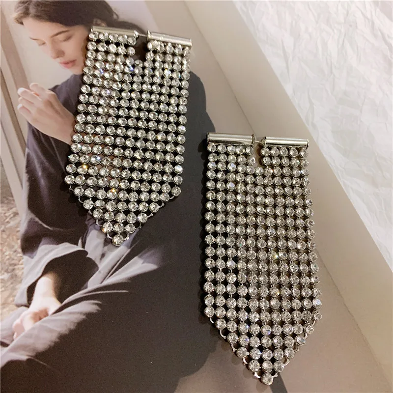 

Alloy Personality Woman Earrings Pendants Shining Jewellery Crystal Charm Hyperbole Rhinestone Nightclub Party Wholesale